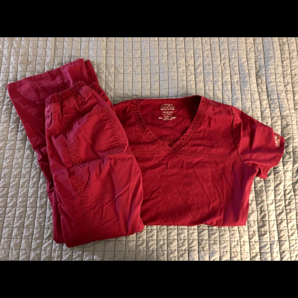 Cherokee Petite Scrub Set